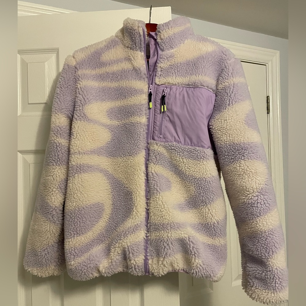 HM White and purple fuzzy sherpa women small size